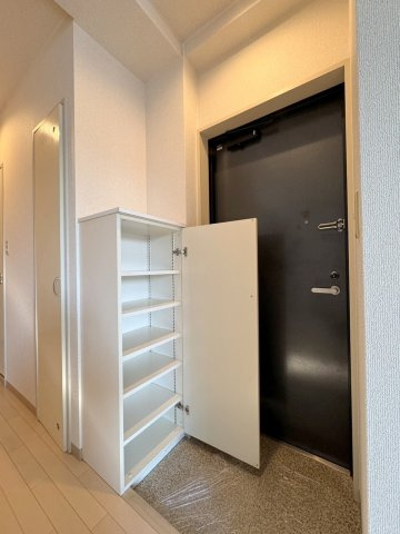 ｆ・Ｓｔｕｄｉｏの玄関|★※別号室の写真です　シューズＢＯＸ★