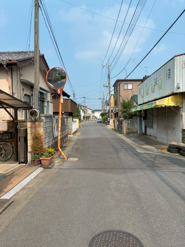 鷲宮二丁目土地の前面道路含む現地写真|北側道路