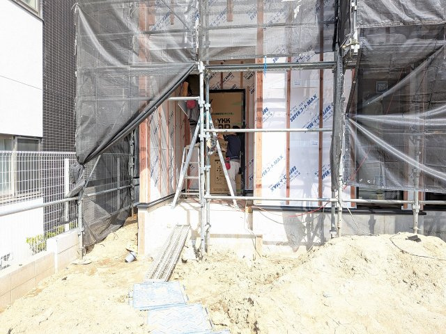 八王子市　兵衛　新築一戸建て　２期の玄関|～玄関は安心のWロックキーを採用～