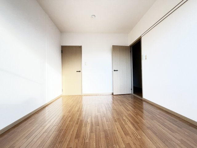 ファミールKIYOTO B棟の内装