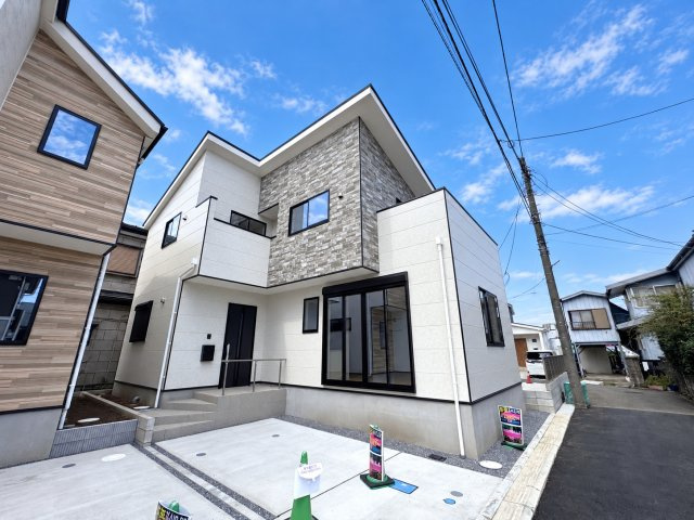 柏市光ケ丘２丁目新築戸建【酒井根東小学校：9分】の外観|2号棟外観・完成済み内覧可能です！