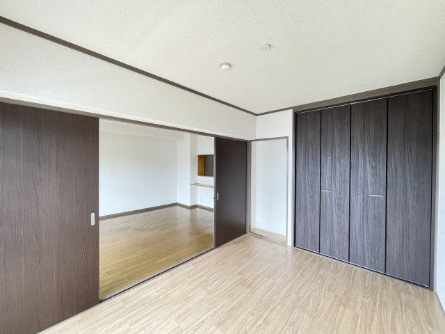 セントラル西泉丘の収納