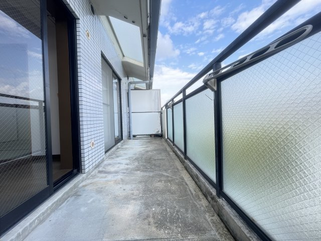 セントラル西泉丘のバルコニー