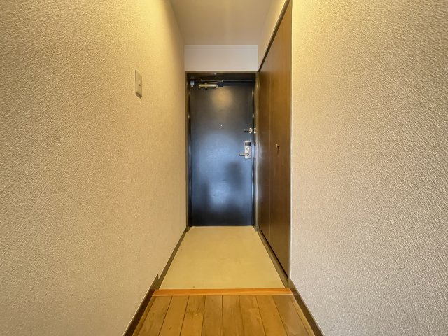 セントラル西泉丘の玄関