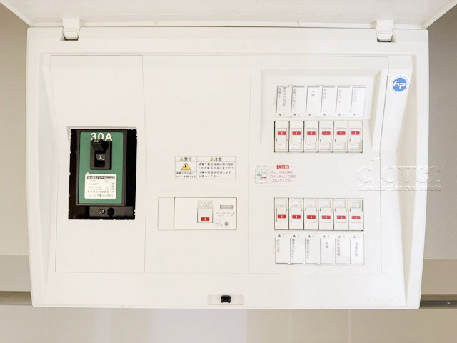 【発電・温水設備】 | デュオ・スカーラ上野 | ブレーカーや給湯設備等のお写真です。～即日のご見学可能～　お問合せはお気軽に。