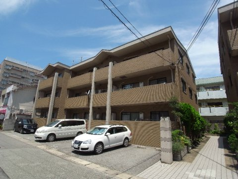 西宮市松山町の賃貸マンションの外観