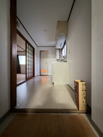 コーポオクムラの玄関