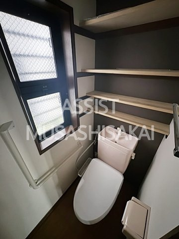 境三丁目戸建のトイレ
