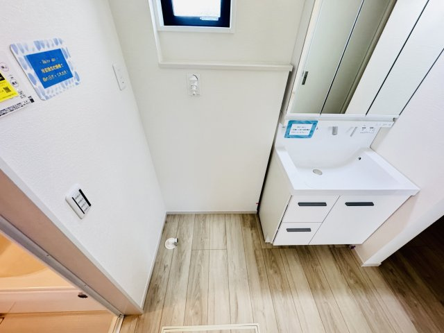 柏市光ケ丘２丁目新築戸建【酒井根東小学校：9分】のランドリースペース|洗濯機置き場