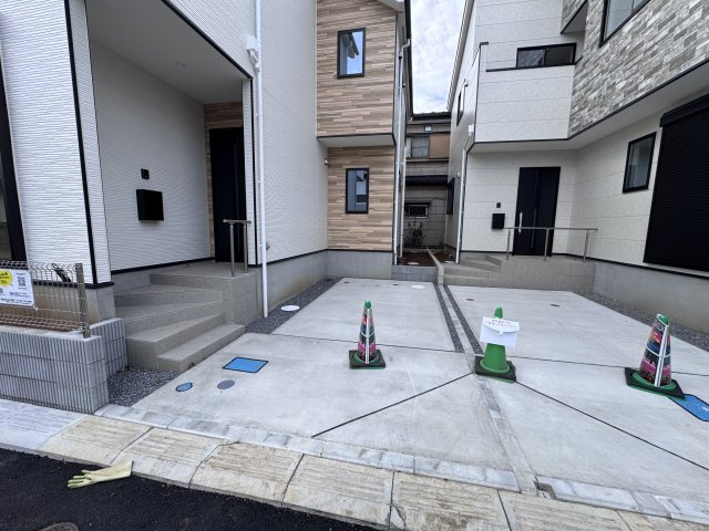 柏市光ケ丘２丁目新築戸建【酒井根東小学校：9分】の駐車場|3号棟駐車スペース