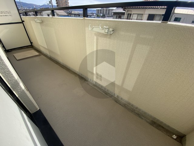 メゾン菱江のバルコニー