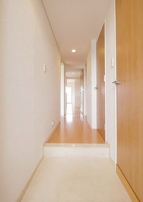 北区滝野川３丁目の賃貸マンションの玄関
