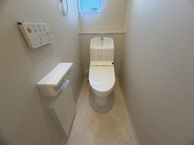 神戸市西区上新地１丁目戸建のトイレ