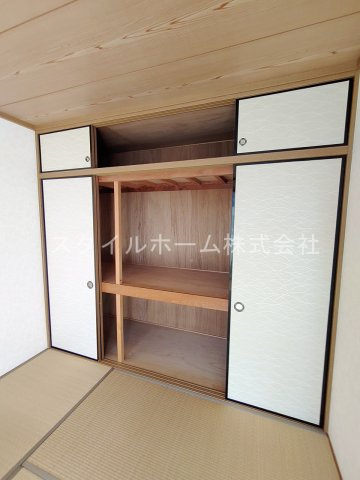 レガーロ寿里　Aの収納