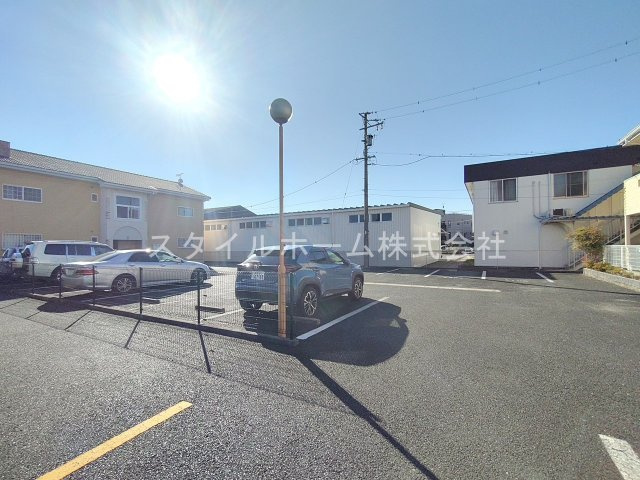 レガーロ寿里　Aの駐車場