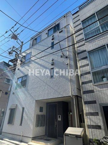 デプエル下谷の外観