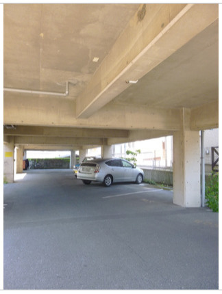 レイクヒルY'sの駐車場