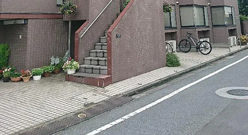 メゾンベルボアのエントランス