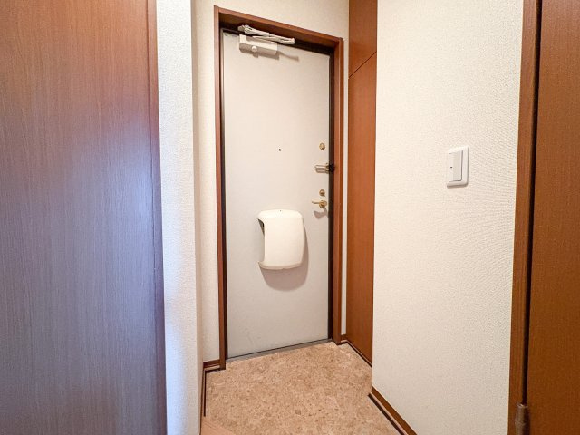 パークハイツの玄関|明るい玄関です