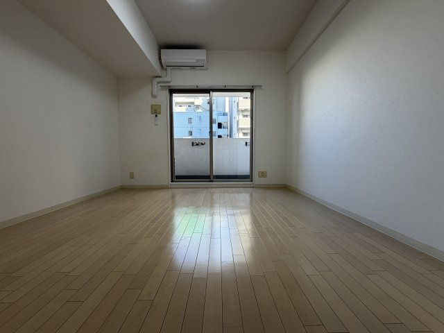 レジュールアッシュ尼崎駅前の居間・リビング