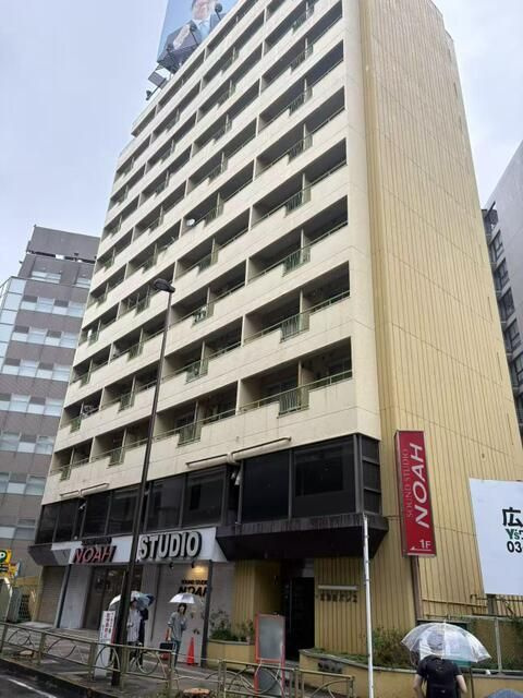 東池袋パレスの外観