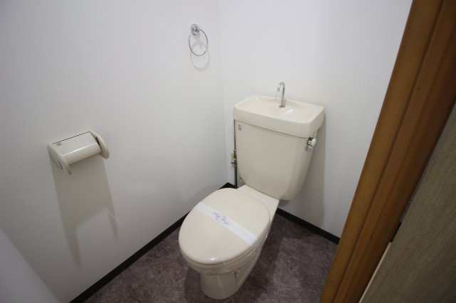 VILLA　VERDY　３番館のトイレ|シンプルで使いやすいトイレです