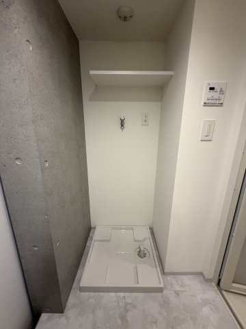 GRAN PASEO目黒青葉台の玄関|収納もある玄関です