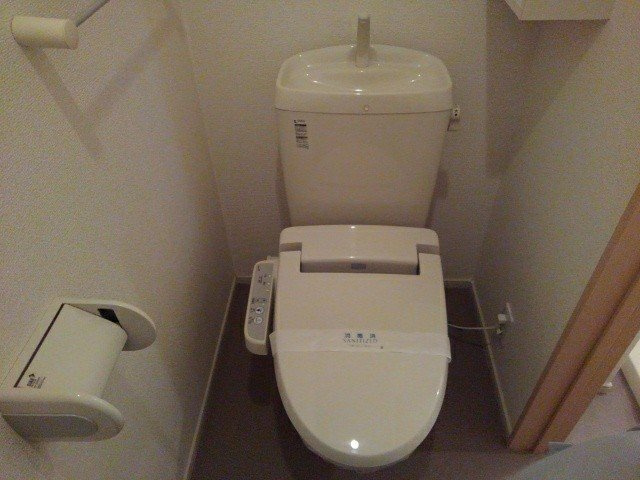 ローズガーデンのトイレ|清潔感のあるトイレです