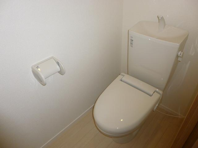 カサートF吉祥寺北町のトイレ|シンプルで使いやすいトイレです