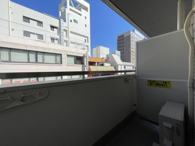 Ｅｉｇｈｔｙｅｉｇｈｔタチカワのバルコニー|開放的で明るい空間を演出してくれるバルコニーです
