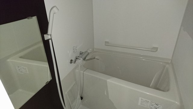 クレイノ立川ピュアコートの浴室|きれいなお風呂です