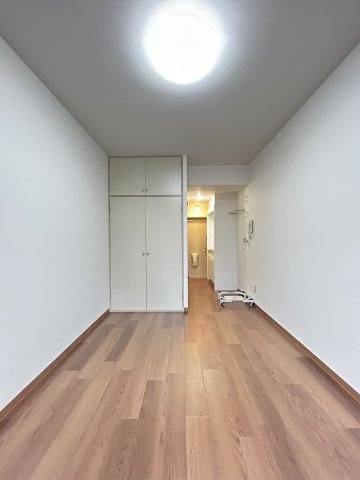 KOGANEI CRYSTAL MANSIONの居間・リビング|居間です