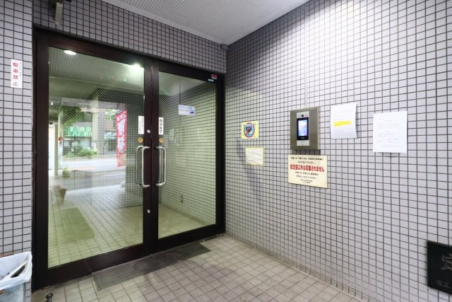 オリンピアトーホーのエントランス|建物の内部です