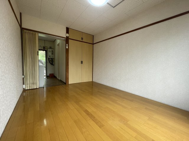 八王子市谷野町のアパート