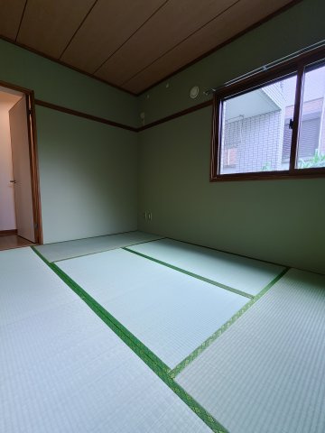 多摩平グリーンコーポの和室|ゆったりとくつろげる和室です