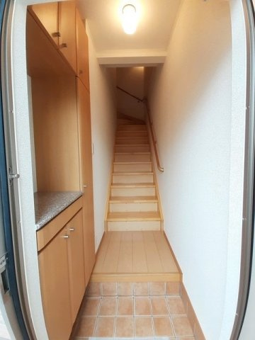 リバーアイランドの玄関|収納もある玄関です