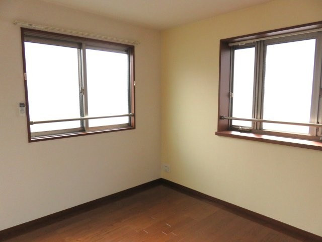 ルピナス武蔵野の洋室|コンパクトで使いやすい洋室です