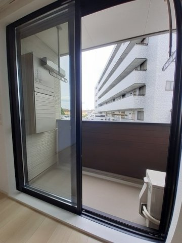 ベラ　ヴィータのバルコニー|開放的で明るい空間を演出してくれるバルコニーです