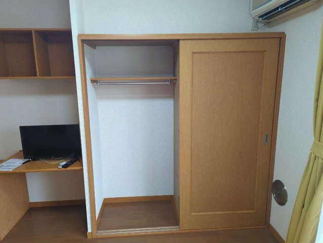 レオパレススワホームの内装|きれいな内装です