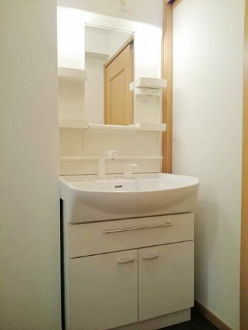 シャン　ド　ポワールの洗面所|使いやすい洗面所です