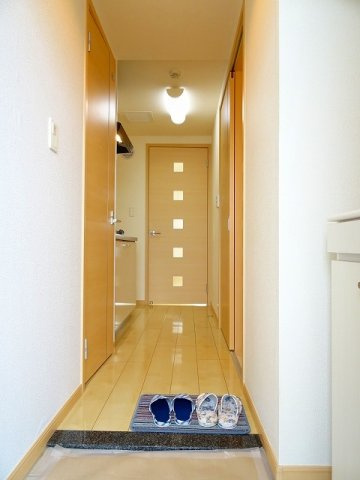 センチュリー善の玄関|収納もある玄関です