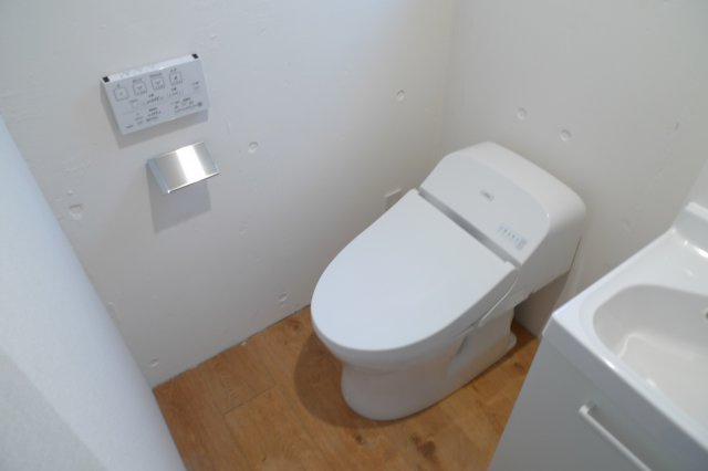 VERT COURT OGIKUBO EASTのトイレ|落ち着いたトイレです