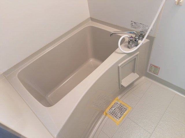 ボナール丸重の浴室|ゆったり過ごせるお風呂です