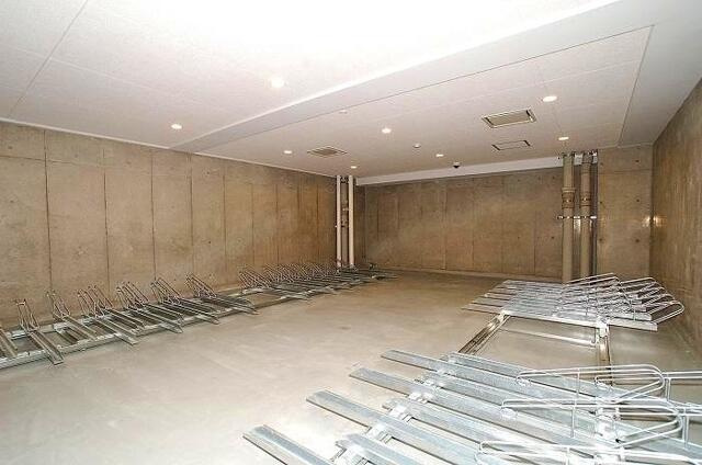 ステージグランデ茅場町(ステージグランデカヤバチョウ)の駐車場