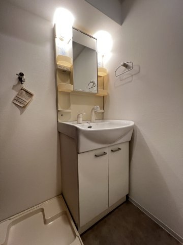 GRANDEUR住吉弐番館の独立洗面台