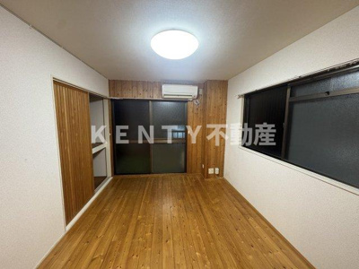 【寝室】 | マンション牧野 | こちらの居間で趣味の時間をお楽しみください