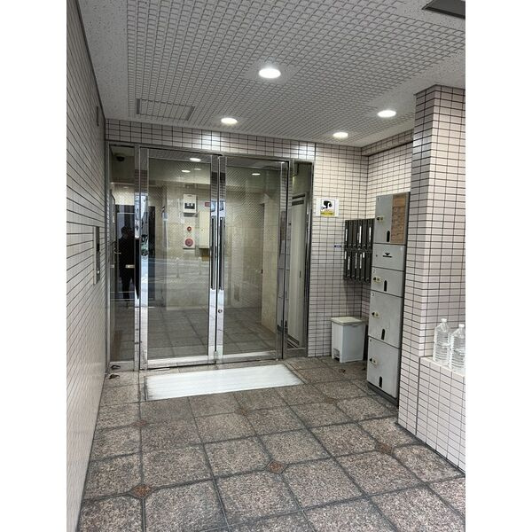 阪神ハイグレードマンション11番館のエントランス
