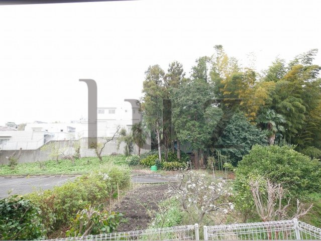 横浜市港北区師岡町のテラスの展望