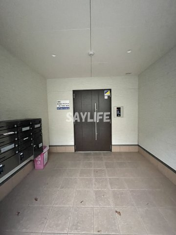 Gradito新石切のエントランス