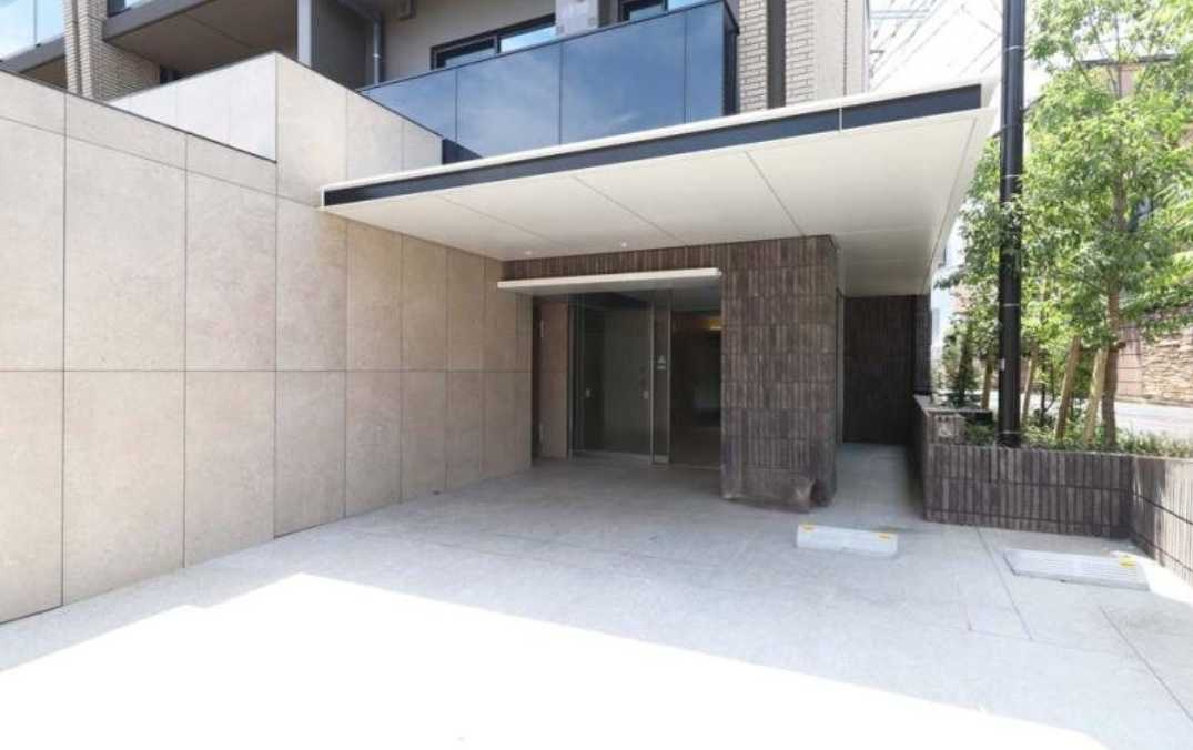 レジデンス桜新町ガーデン　ペット相談　築浅　ネット無料　礼金０のエントランス